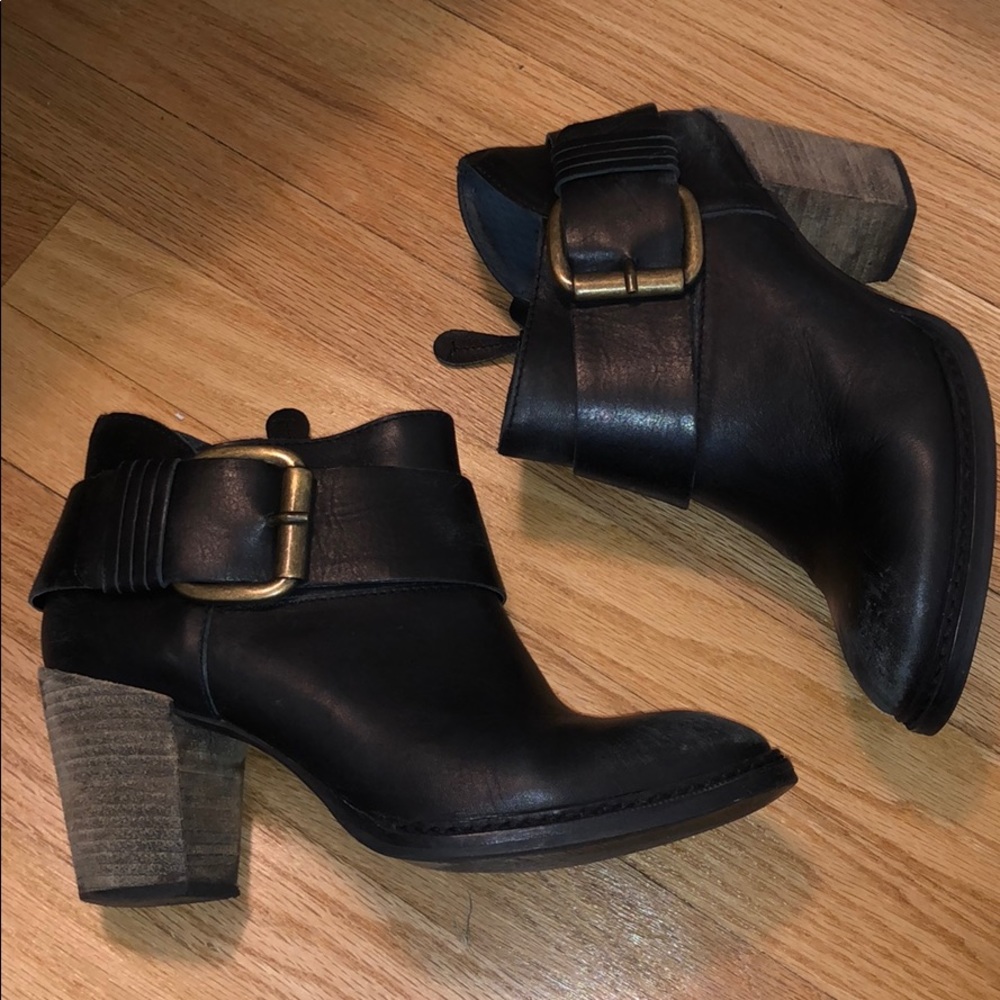 Steven Fairlow black leather booties